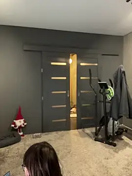 Show modela Bastet na web-kameri