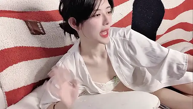 Nuomio's Live XXX Chat