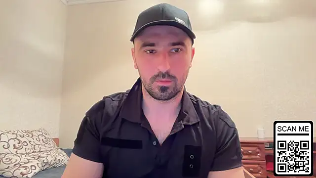 Вебкам-шоу Hard_to_Obey