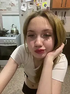 Regina-Patty Adlı Modelin Canlı XXX Sohbeti