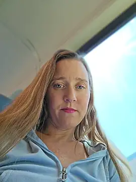 SkyelarsWorld's Webcam Show