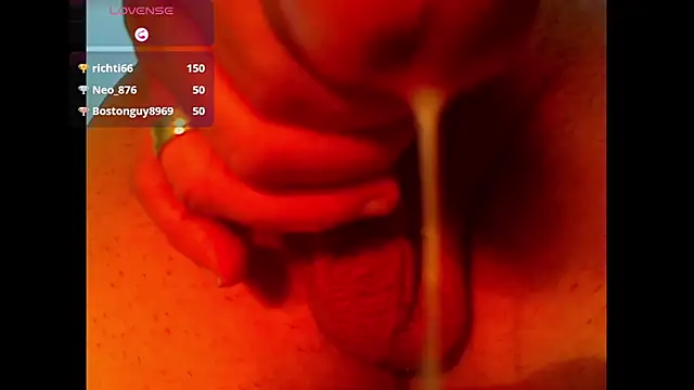 โชว์เว็บแคมของ Bigcocksexyluisa