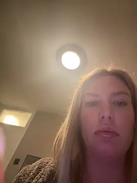 Chloemillerrxx webcam show