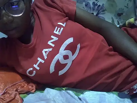 ElianeHot webkamerás műsora