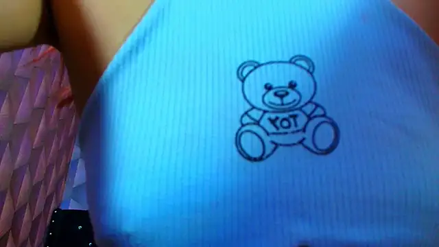 Živý XXX chat LiaHarryis