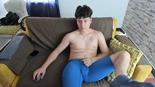 daniel_leon Adlı Modelin Canlı XXX Sohbeti