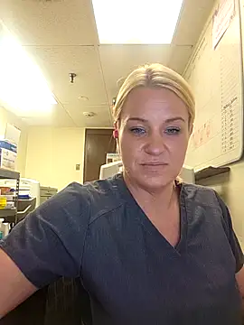 LadyB07: онлайн-секс-чат