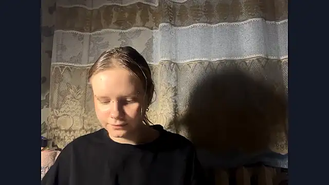 Chat XXX en directo de KrystenHoye