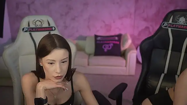 Kara_cat Show Webcam