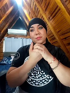 AmbarBurhanのウェブカメラショー