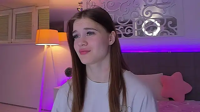 LuisaClover's Live XXX Chat