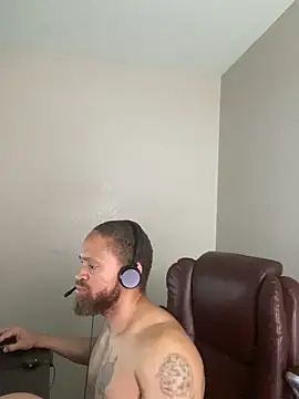 Fathero1timeのライブXXXチャット