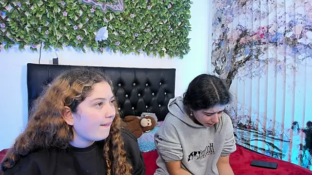 โชว์เว็บแคมของ valeria_and_zoe