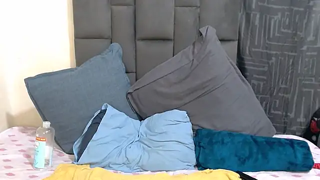 Peachesx25 라이브 XXX 채팅