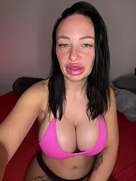 SaraHotDiamond_xoxo Show in webcam