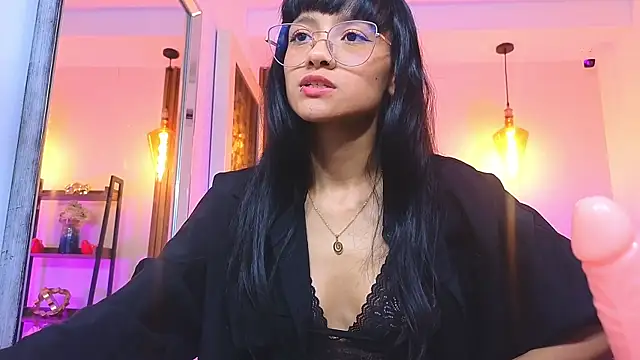 Cherry_Vixen_ Adlı Modelin Canlı XXX Sohbeti