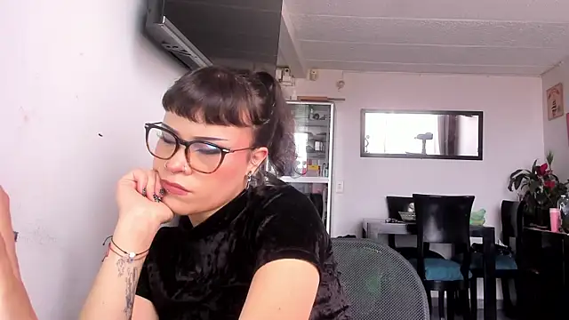 seijaku_'s Live XXX Chat