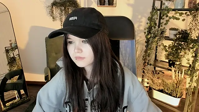 Elainebeness Chat XXX in diretta