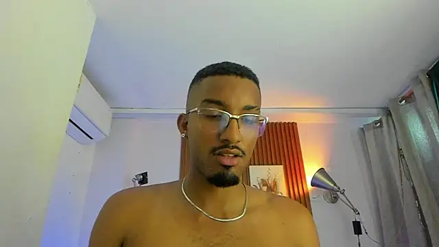 Pokazy przed kamerką – Darwin_mayo