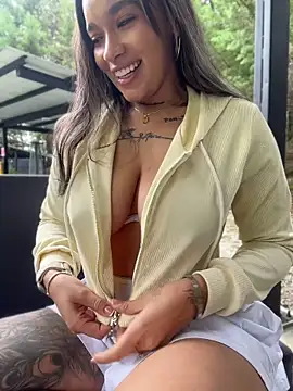 แชท XXX สดของ HannahW_