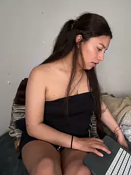 CocoaGigiMuse Adlı Modelin Canlı XXX Sohbeti