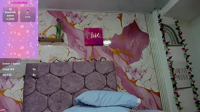 Chat +18 de Tamytrickss1 ao vivo