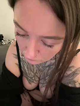 VelvetCoon Chat XXX in diretta