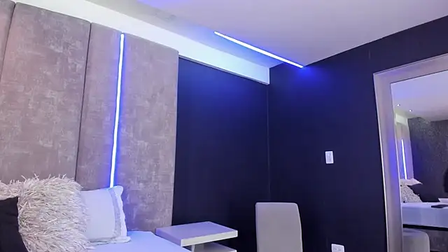 AliDiaz_ – Naživo XXX chat