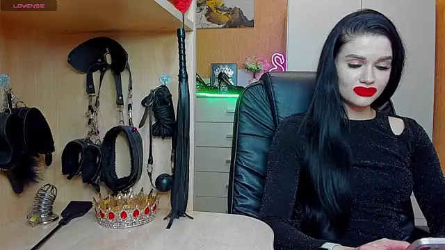 KristiTopxx: онлайн-секс-чат