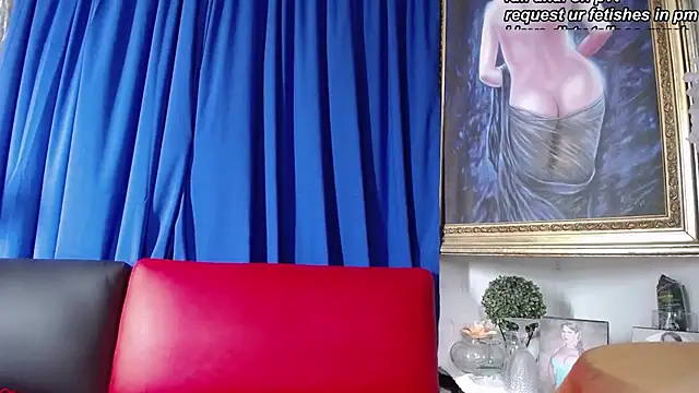 mia_beatles: διαδικτυακό σόου στην κάμερα