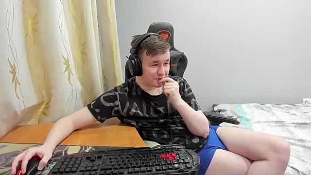 Show modela iliaskrislove na web-kameri