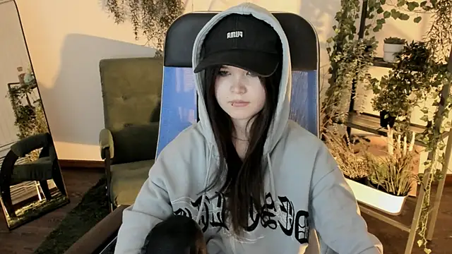 Chat +18 de Elainebeness ao vivo