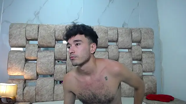 KathyAiden webkamerás műsora