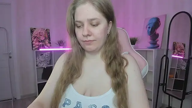 Megan_Violer Chat XXX in diretta