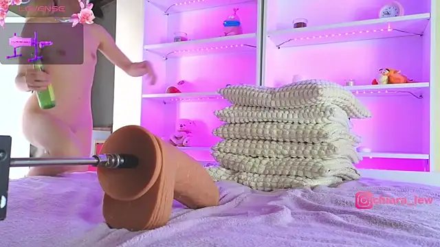 XXX chat uživo modela ChiaraLewis