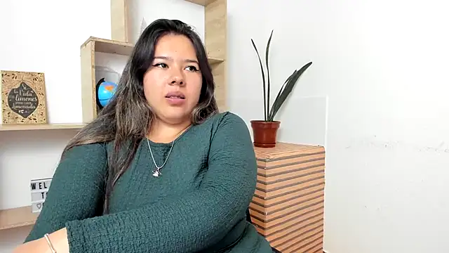 LinaBrowm's Live XXX Chat