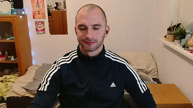 OskarBreno webcam show