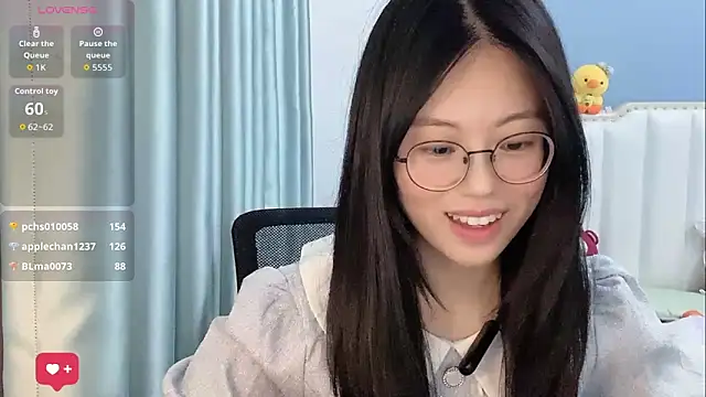 Chatroom XXX en direct de Luna-666