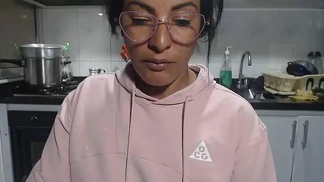 kateleyagrey Live XXX-Chat