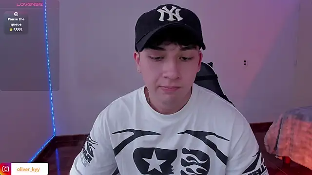 OLIVER_K webkamerás műsora