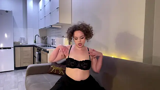 comfortercoo's Live XXX Chat