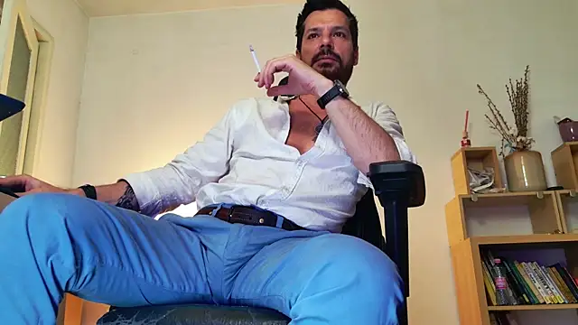 ChrisKox Adlı Modelin Canlı XXX Sohbeti