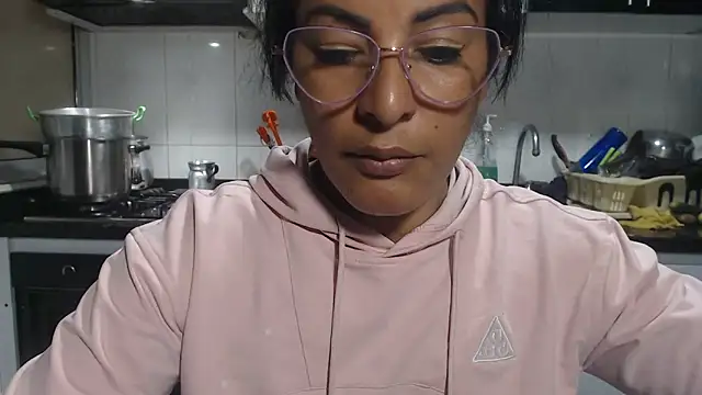 دردشة kateleyagrey الجنسية المباشرة