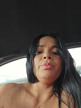 CataleyaRusso's Live XXX Chat