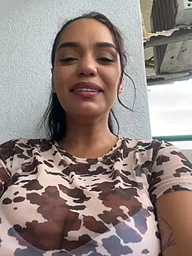 Chatroom XXX en direct de Sara-77