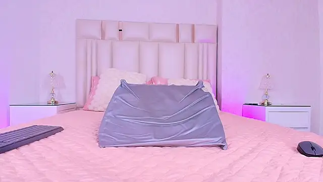 alanarose18's Live XXX Chat