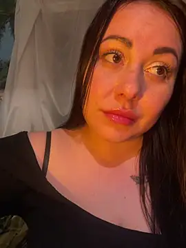 DaisyStreet élő XXX-chatje