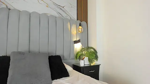 aylacallowey 现场XXX聊天