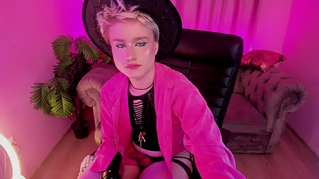 cumboydoll Webcam Show