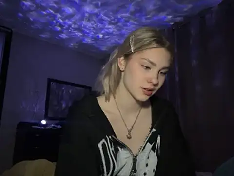 SlayDari élő XXX-chatje